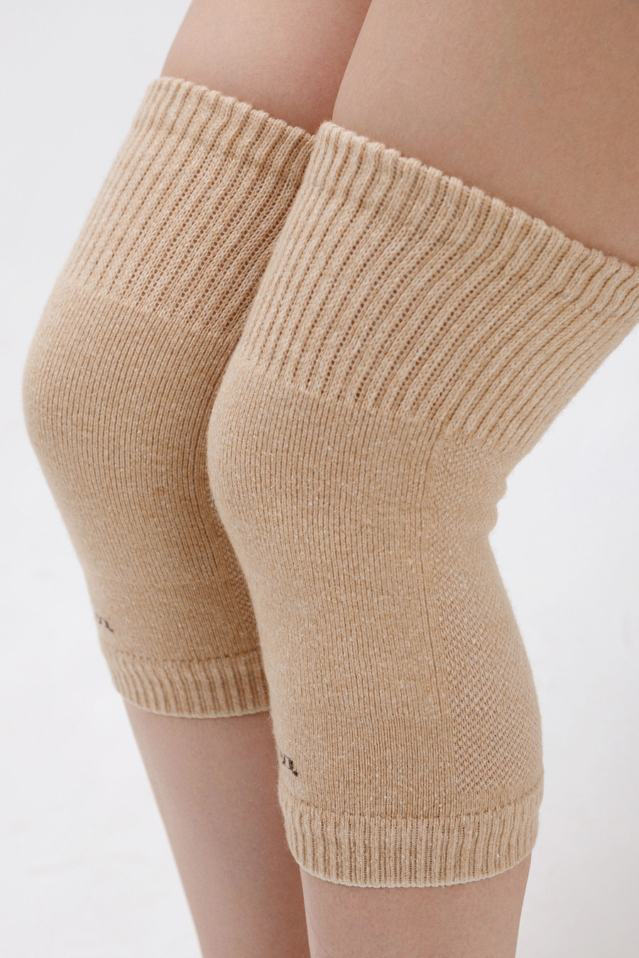 Купить наколенники короткие из натуральной шерсти tod oймс. Цвет: В ассортименте, Графитовый, Шоколадный, Рыжий, Бежевый, Серый, Коричневый
