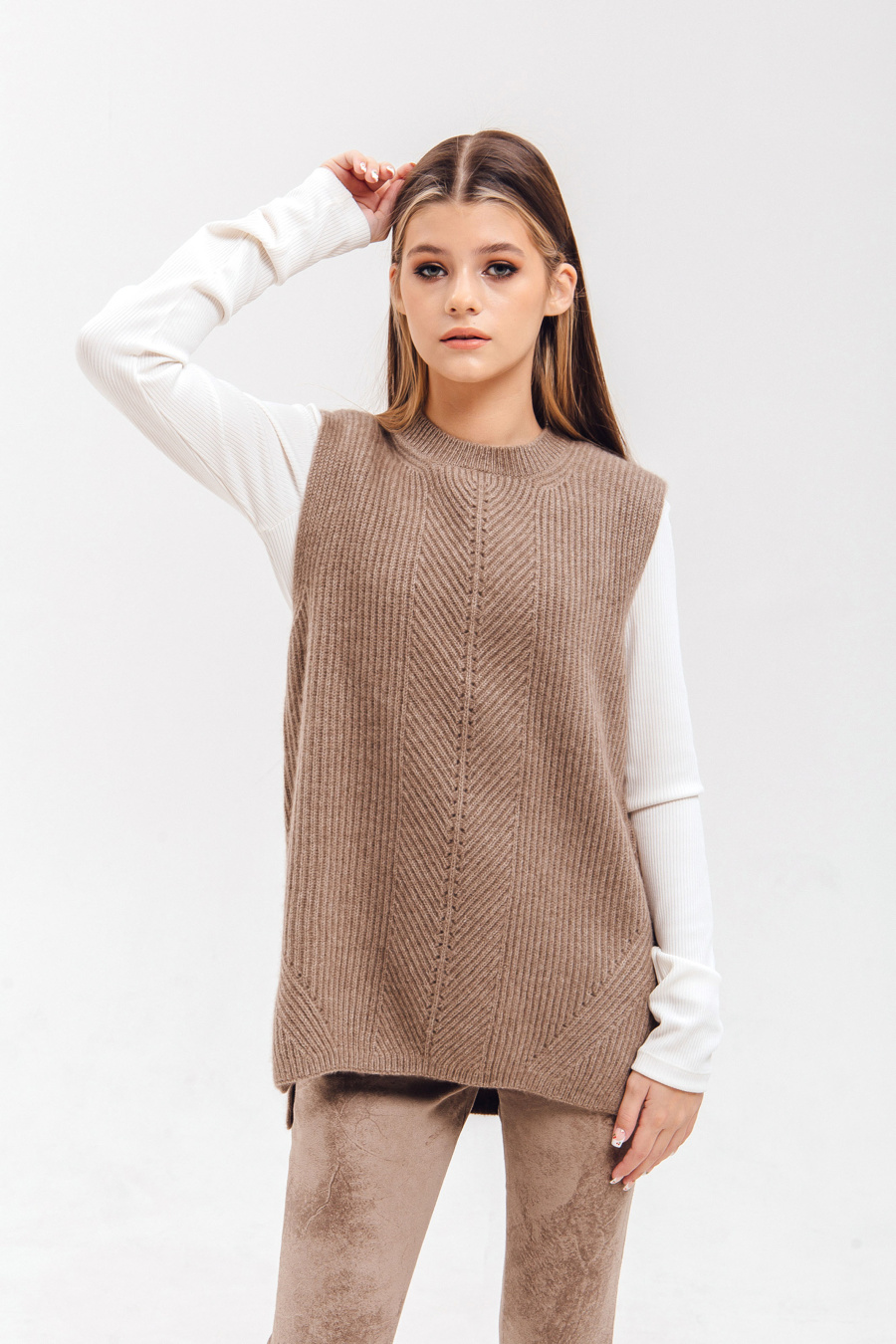 Купить жилет из кашемира с круглым вырезом munkh. Цвет: Серый , Коричневый
