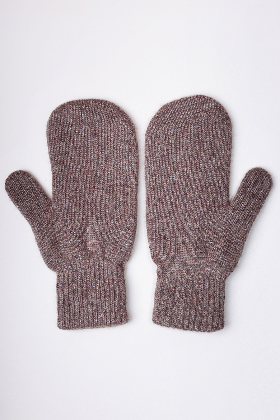 Купить варежки из натуральной шерсти бат сежу. Цвет: Синий принт, Шоколадный, В ассортименте, Графитовый, Серый, Коричневый, Бежевый принт, Коричневый принт, Серый принт, Графитовый принт, Тёмно-коричневый принт, Тёмно-коричневый, Бежевый, Рыжий, Рыжий принт, Шоколадный принт
