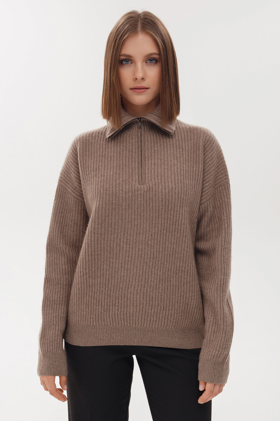 Купить свитер из 100% кашемира munkh. Цвет: Синий, Хаки, Бежевый , Коричневый

