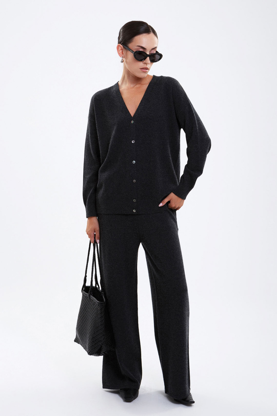 Купить брюки из 100% кашемира cashmere house. Цвет: Коричневый, Графитовый, Шоколадный, Голубо-синий
