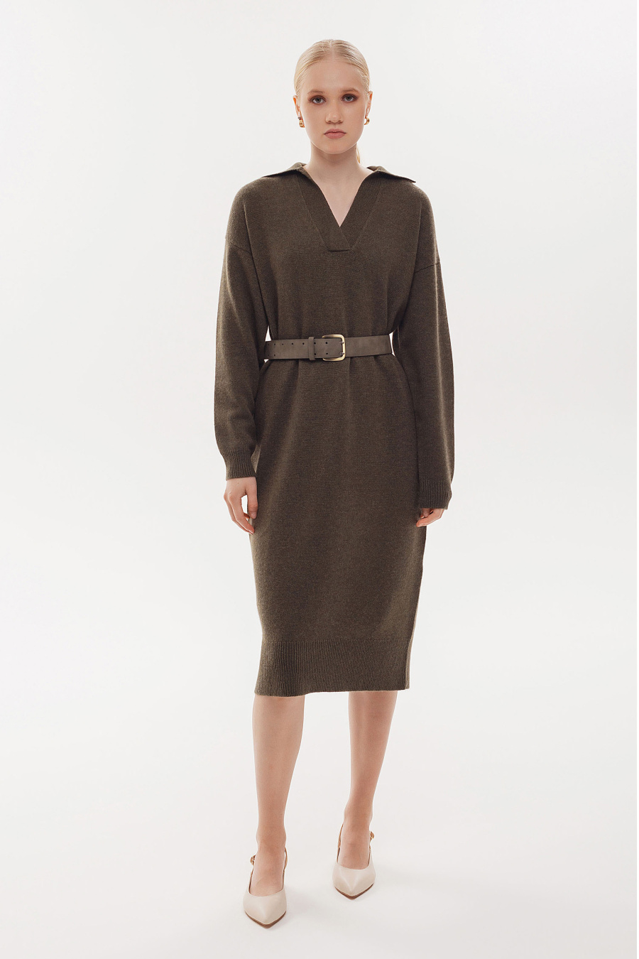 Купить платье с v-образным вырезом cashmere house. Цвет: Хаки, Какао
