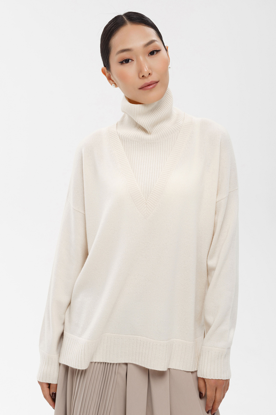 Купить свитер из 100% кашемира cashmere house. Цвет: Брусничный, Красный, Зелёный, Кремовый, Малиново-красный

