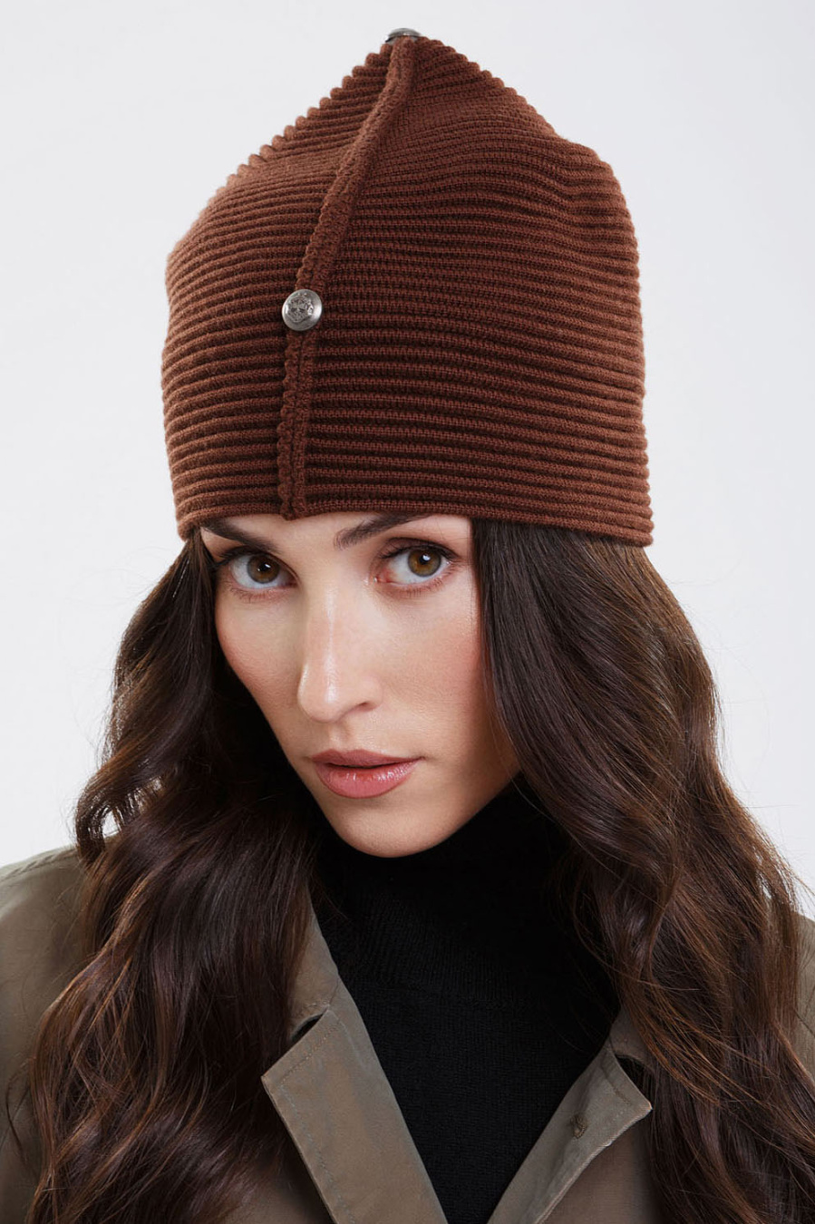 Купить шапка из шерсти мериноса. Цвет: Пепельный, Шоколадный, Чёрный, Коралловый
