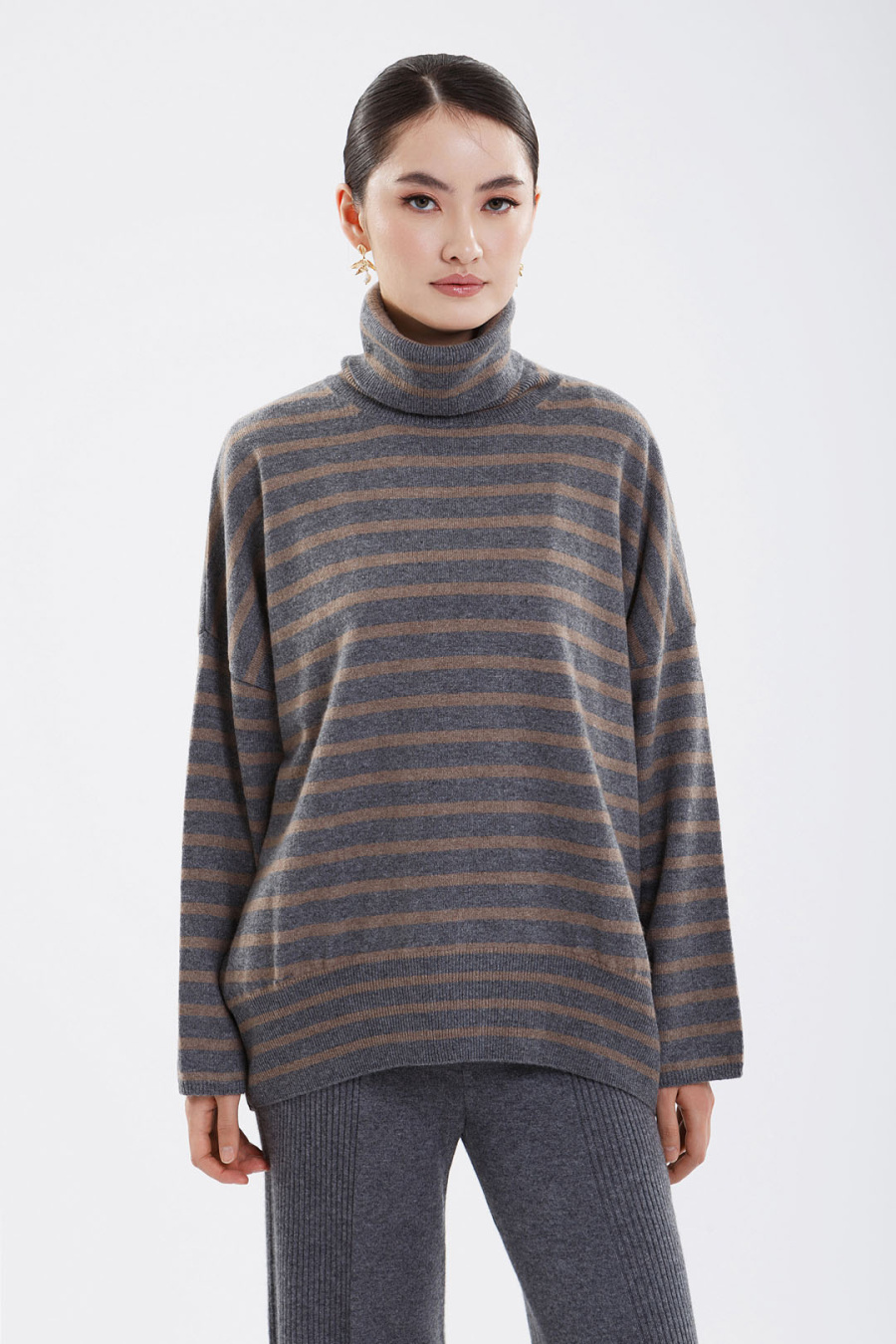 Купить свитер из кашемира goyol. Цвет: Тёмно-серый

