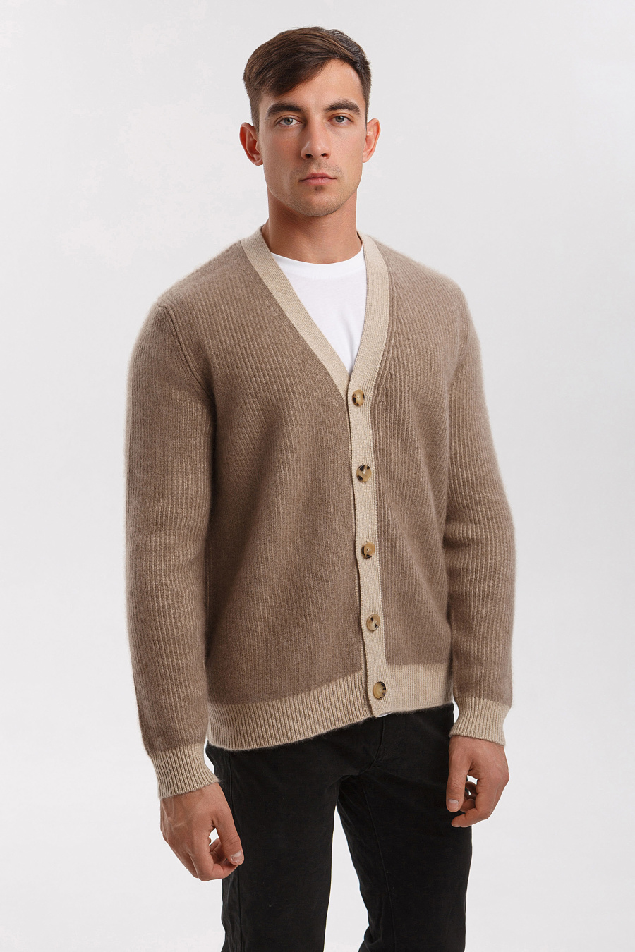 Купить кардиган мужской с v-образным вырезом gobi. Цвет: Бежевый
