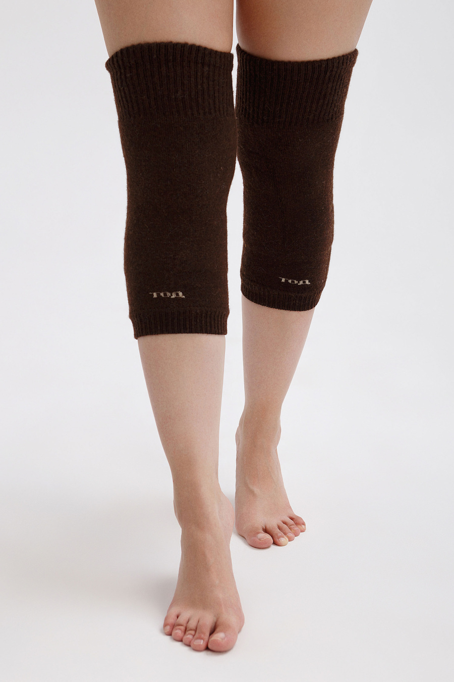 Купить наколенники длинные из натуральной шерсти tod оймс. Цвет: Бежевый, Рыжий, Шоколадный, Графитовый, Коричневый, Серый
