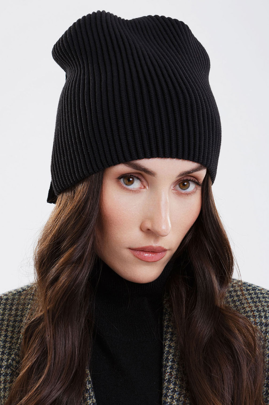 Купить шапка из шерсти мериноса. Цвет: Пепельный, Шоколадный, Чёрный
