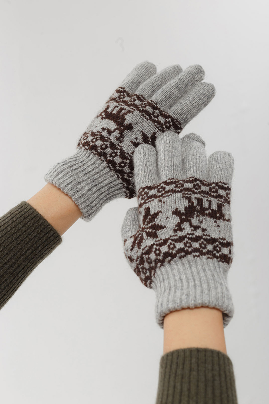 Купить перчатки из натуральной шерсти бат сежу. Цвет: Шоколадный, Серый, Тёмно-коричневый, Коричневый, Рыжий принт, Серый принт, Бежевый, Графитовый, Графитовый принт, Коричневый принт, Рыжий
