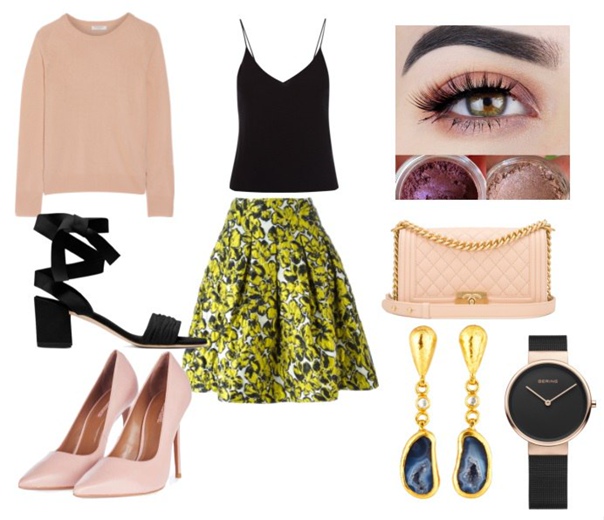 Базовый свитер цвета загара