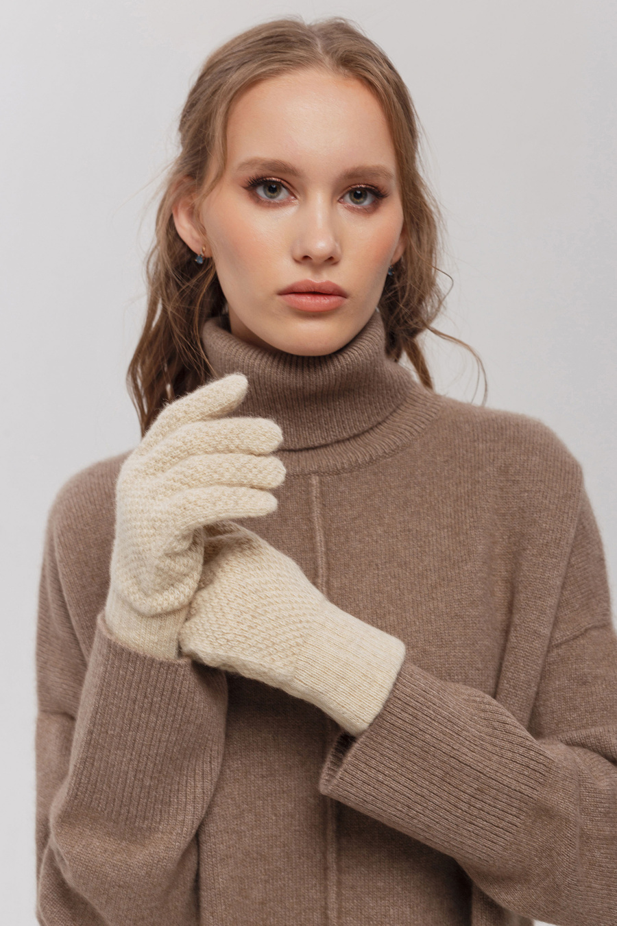 Купить перчатки из 100% натуральной шерсти cashmere house. Цвет: Белый букле, Коричневый букле, Шоколадный букле, Белый, Коричневый, Шоколадный
