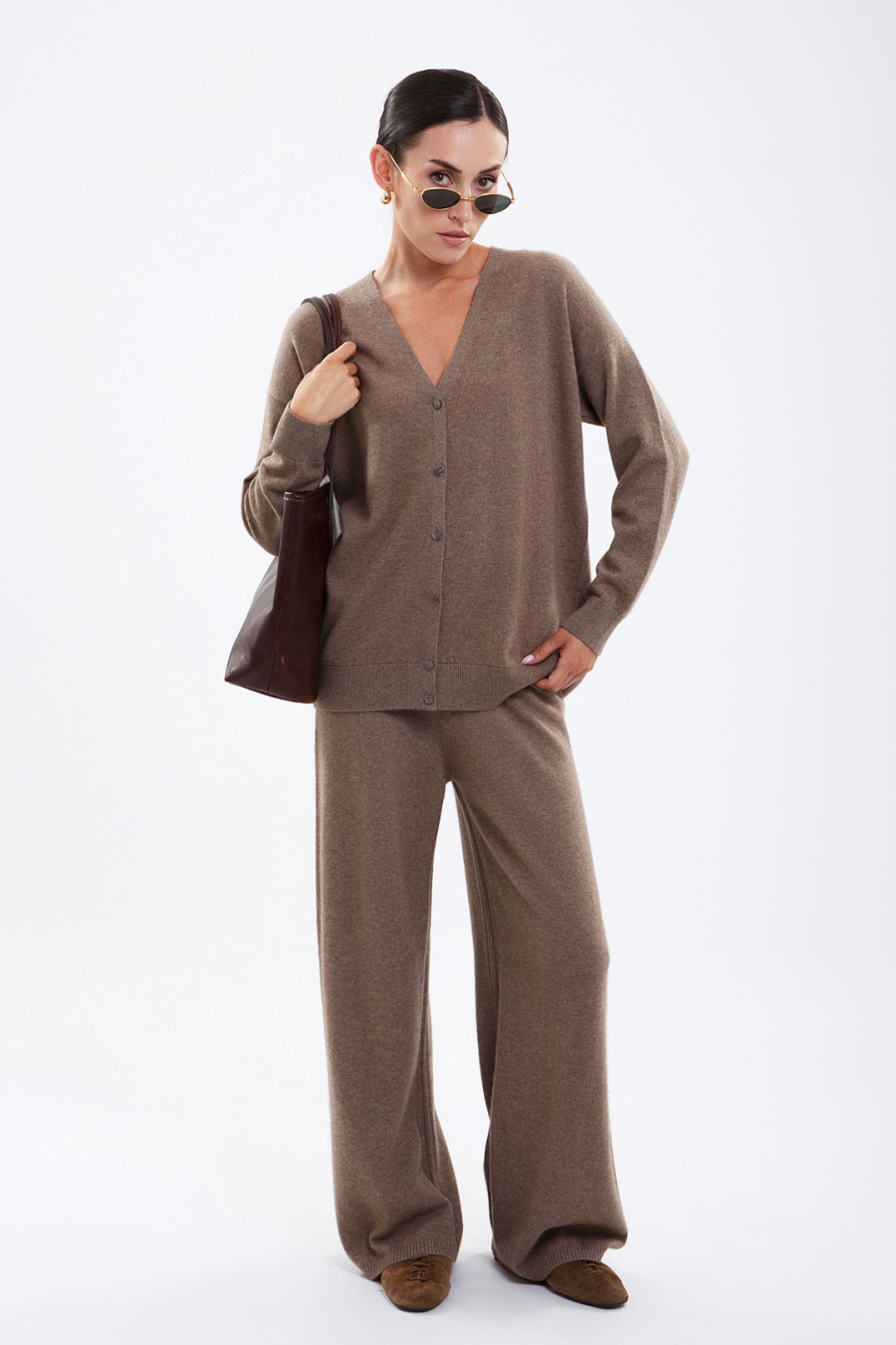 Купить брюки с широким поясом из 100% кашемира cashmere house. Цвет: Чёрный, Коричневый, Серый , Голубо-синий
