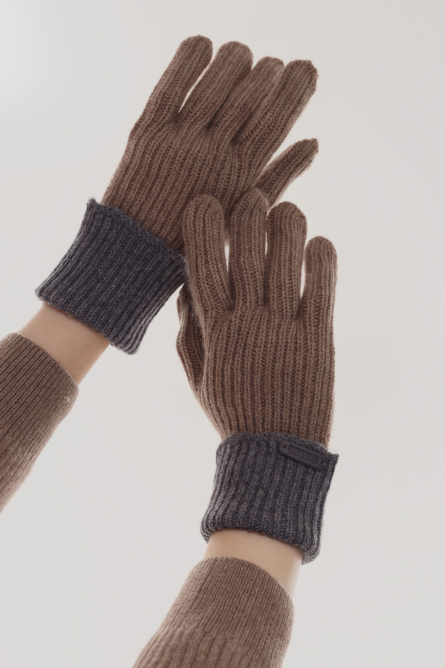 Купить перчатки из кашемира goyol. Цвет: Коричневый
