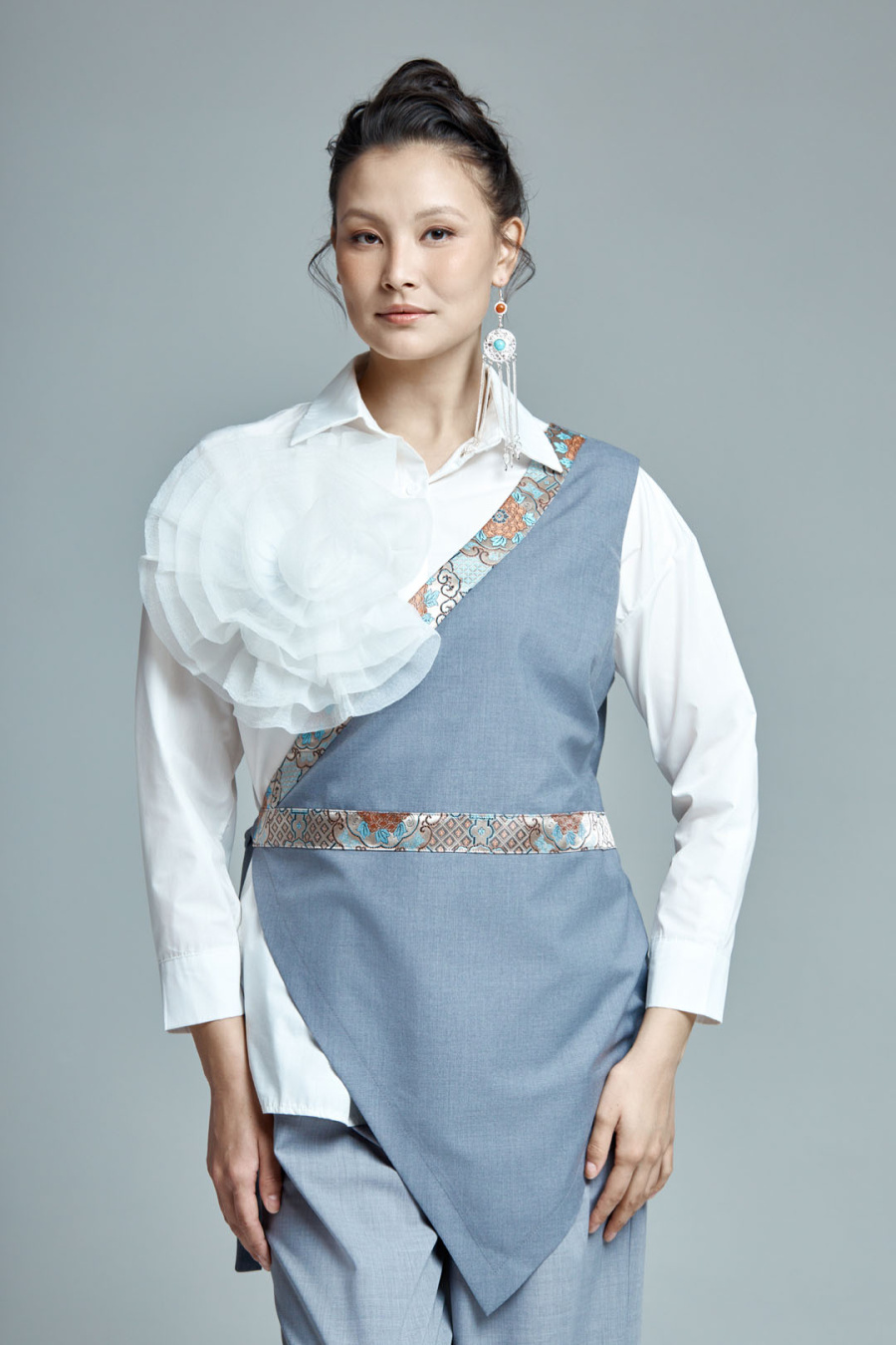 Купить этническую одежду в интернет-магазине Gobi.ru. Современная этническая одежда из Бурятии.