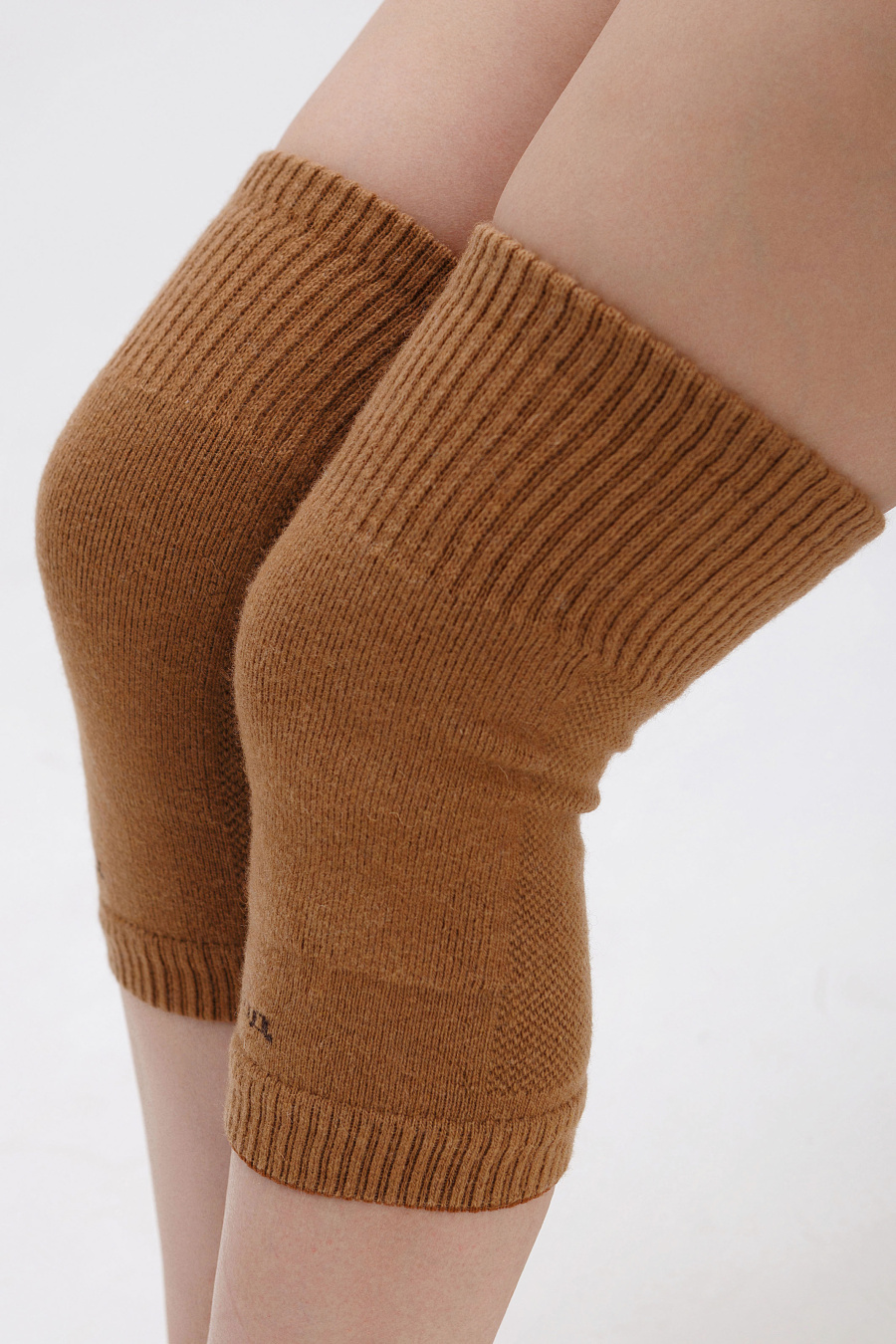 Купить наколенники короткие из натуральной шерсти tod oймс. Цвет: В ассортименте, Графитовый, Шоколадный, Рыжий, Бежевый, Серый, Коричневый
