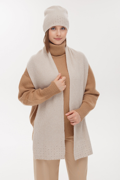 Купить шапка из кашемира goyol. Цвет: Бежево-белый
