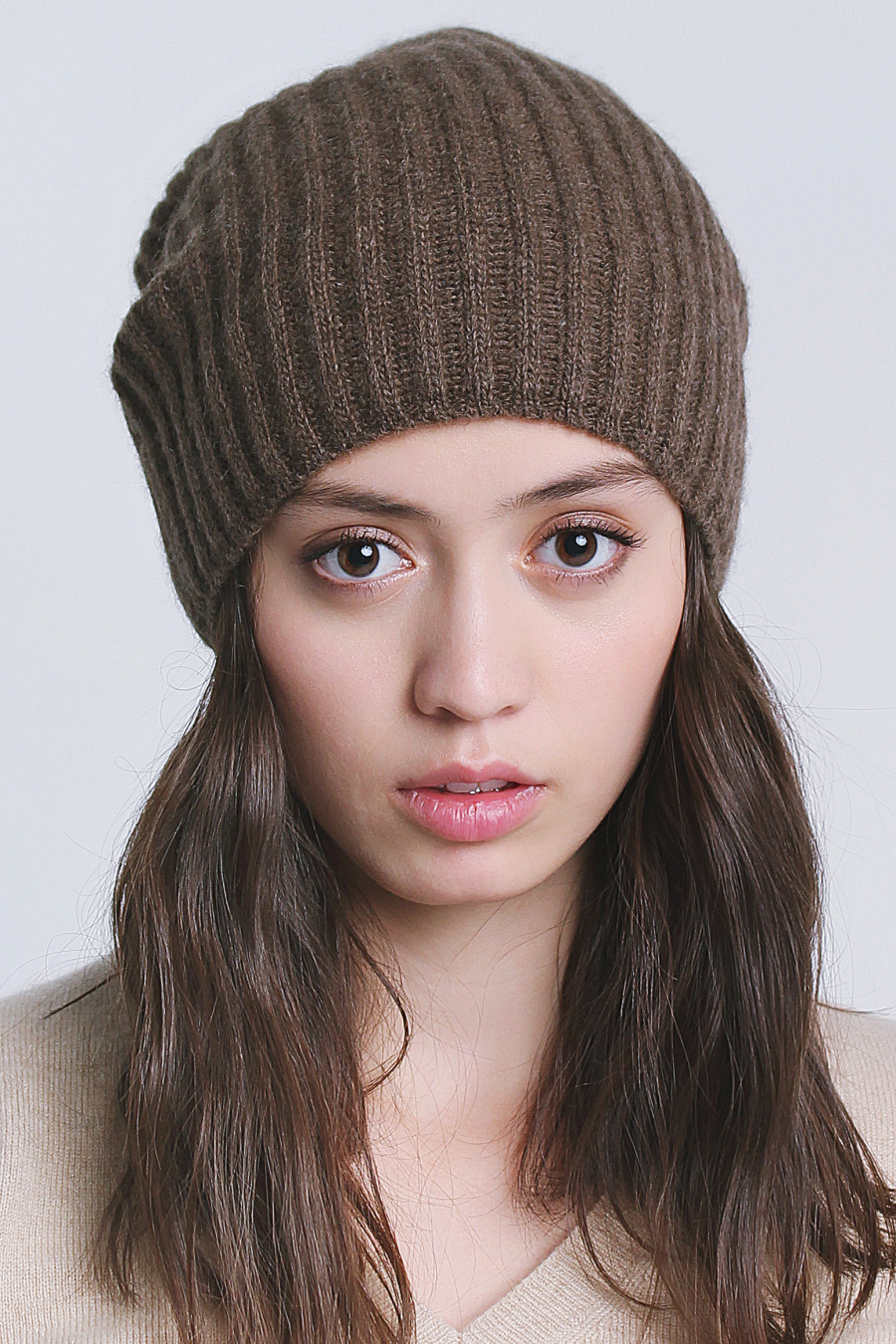 Купить шапка-бини из пуха яка munkh. Цвет: Бледно-мятный, Меланж, Светло-серый, Шоколадный, Коричневый
