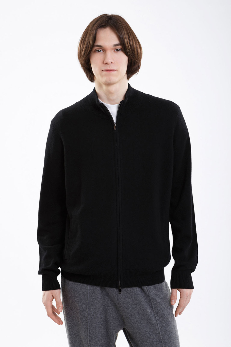 Купить кардиган из кашемира на молнии gobi. Цвет: Чёрно-синий, Коричневый, Тёмно-серый, Серебристо-серый, Графитовый, Светло-серый, Чёрный
