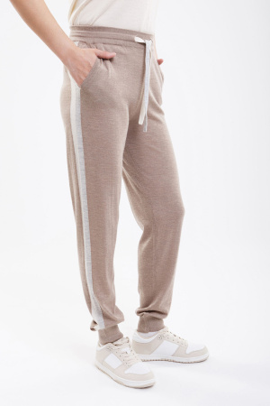 Брюки жен шелк+каш 115-0220-017 Хан Богд (L-48, 3117/1507/1509 св.кор/св.серый/белый)