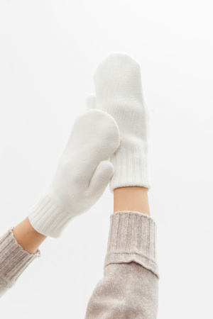 Варежки ШК-30100 КАШЕМИР ХАУС (MAGNAG) (F, 01 белый)