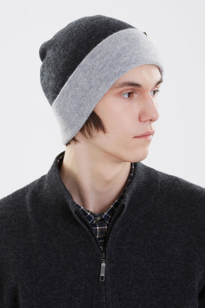 Шапка KA102030 Гоби (F, 9999 граф/св.сер)