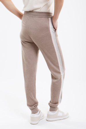 Брюки жен шелк+каш 115-0220-017 Хан Богд (L-48, 3117/1507/1509 св.кор/св.серый/белый)